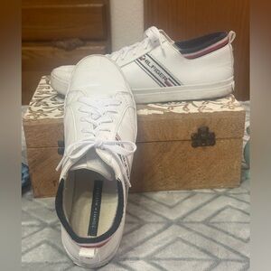 Tommy Hilfiger White Women’s Sneakers-Size 9.5